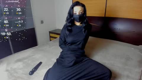 Linda online show from February 14, 2:18 am