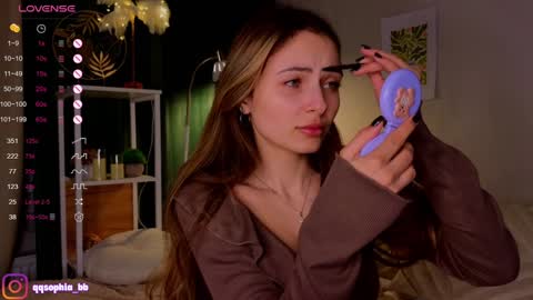 Snapshot of hadleynichols chatting on February 5, 1:04 am Hi Im Sophia Glad to see you in my room PVT is open online show from February 5, 1:04 am