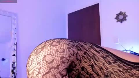 Snapshot of haiileymiller chatting on September 13, 2:08 am Kendal online show from September 13, 2:08 am