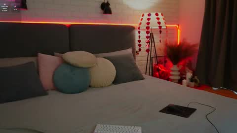 Hailey  Green online show from February 27, 5:34 am