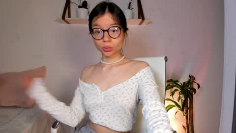 Snapshot of hailey_firee chatting on February 6, 10:53 pm Hailey online show from February 6, 10:53 pm