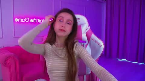 Hailey online show from July 20, 6:16 am
