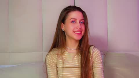 Hailey online show from July 15, 8:13 pm