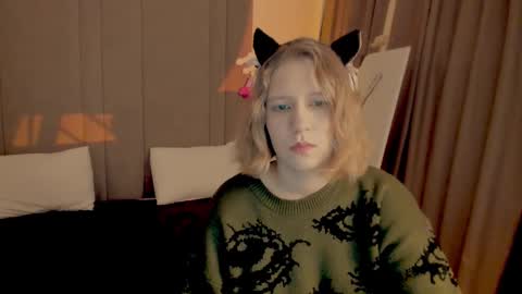 Hailey online show from March 5, 2:03 am