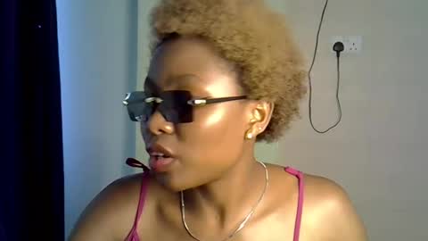 haizel online show from December 7, 11:40 am