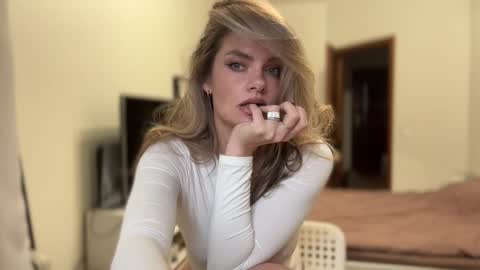 haley_rune online show from September 24, 3:22 pm