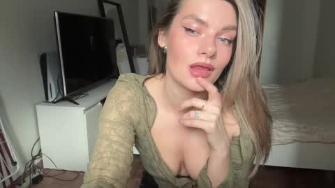 haley_rune online show from March 7, 7:19 am