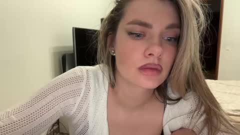 haley_rune online show from March 6, 5:43 pm