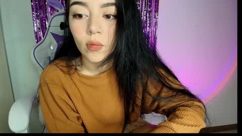 Snapshot of hana_garcia chatting on December 9, 2:34 am Hana Garcia online show from December 9, 2:34 am