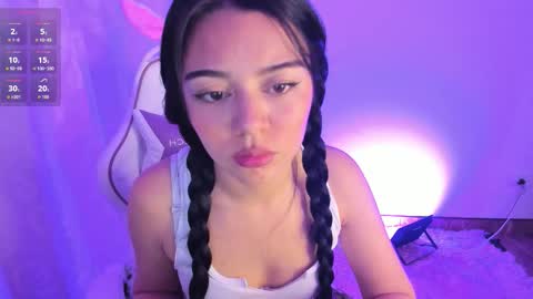 Snapshot of hana_garcia chatting on October 19, 12:23 am Hana Garcia online show from October 19, 12:23 am