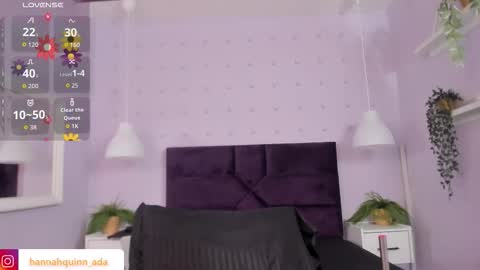 hanaahquinn online show from November 11, 11:29 am