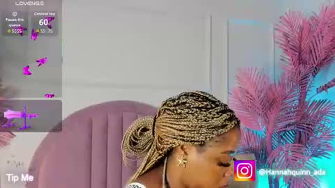 hanaahquinn online show from July 24, 11:41 am