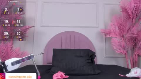 hanaahquinn online show from November 14, 11:43 am