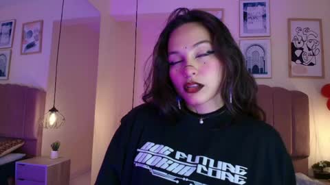 hanabie_ online show from April 22, 3:14 am