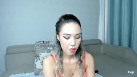 Snapshot of hanah_cho_cho chatting on March 2, 5:33 am Hanah online show from March 2, 5:33 am