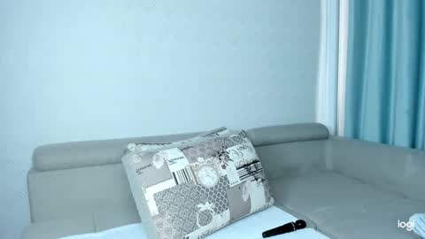Snapshot of hanah_cho_cho chatting on February 23, 4:44 am Hanah online show from February 23, 4:44 am