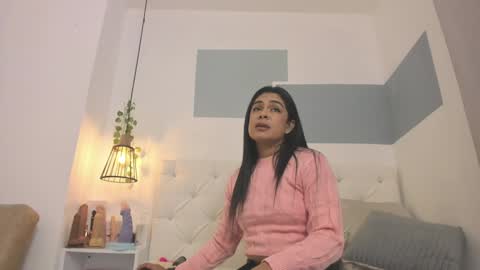 hanah_gray online show from January 26, 11:39 am