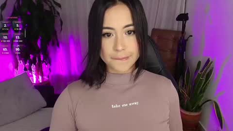 Snapshot of hanna_1sweet chatting on September 30, 1:44 am hanna online show from September 30, 1:44 am