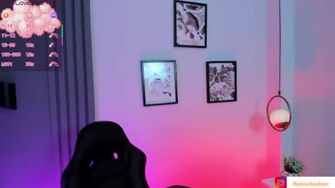 hanna  online show from April 12, 2:36 am