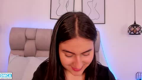 hanna__evans_ online show from March 11, 12:20 pm