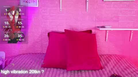  hanna  online show from July 15, 2:05 am