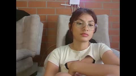 Snapshot of hanna_beily chatting on January 29, 6:50 pm hanna online show from January 29, 6:50 pm