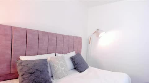 hanna_bunny15 online show from April 5, 8:19 pm