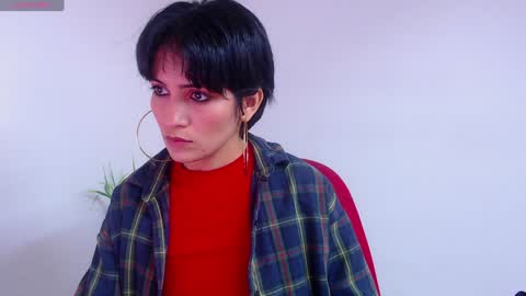 Sara online show from January 8, 4:33 pm