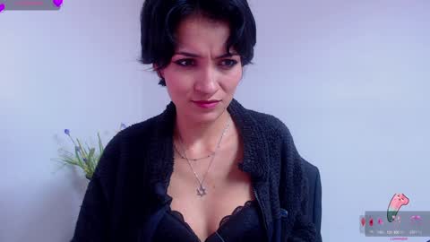 Sara online show from February 4, 5:34 pm