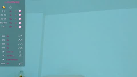 Snapshot of hanna_connorss chatting on January 31, 5:53 pm hanna_connorss online show from January 31, 5:53 pm
