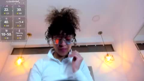 HANNA online show from February 15, 1:32 pm