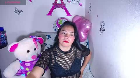 Snapshot of hanna_girl21 chatting on February 14, 4:15 am HANNA online show from February 14, 4:15 am
