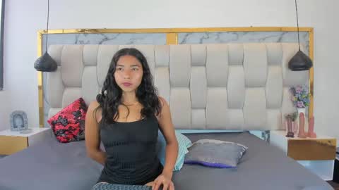 Hanna lens online show from June 4, 8:57 pm