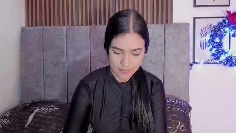 Snapshot of hanna_risso chatting on December 21, 6:00 pm HANNA online show from December 21, 6:00 pm