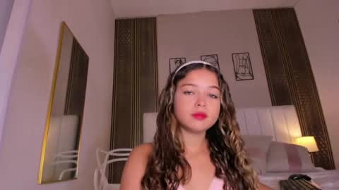 hannah__cb online show from May 25, 11:42 am