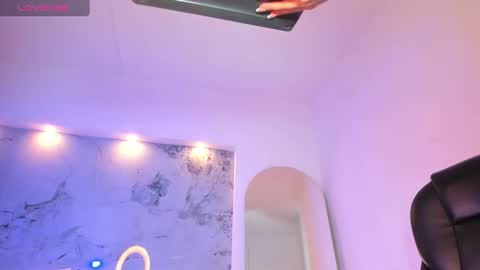 hannah__gray online show from September 27, 5:09 pm