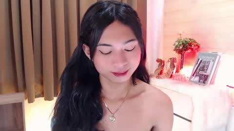 Riah online show from February 22, 3:01 am