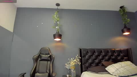 Snapshot of hannah_miller__ chatting on January 8, 11:21 am HANNAH MILLER online show from January 8, 11:21 am