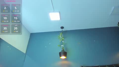 Snapshot of hannah_miller__ chatting on February 15, 5:17 pm HANNAH MILLER online show from February 15, 5:17 pm