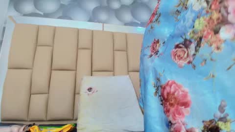 hannah_teehn online show from November 20, 7:15 pm