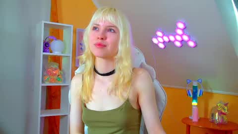 Hannah online show from June 5, 7:03 am