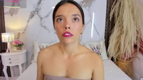 Hannahill69 online show from July 21, 5:08 am