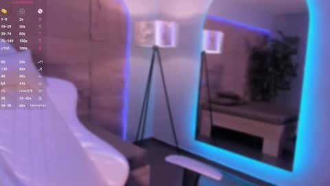 hannahmonttgomery  Help me reach 100 Hands up online show from March 6, 6:58 pm