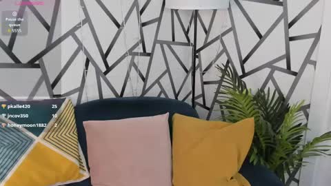 Hanna online show from May 27, 1:57 am