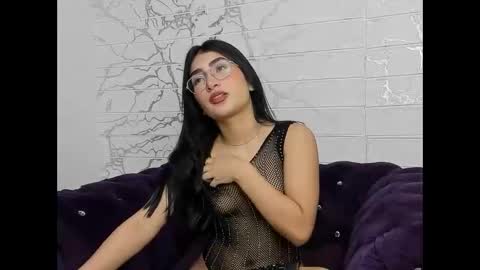 Hanna online show from November 18, 4:02 am