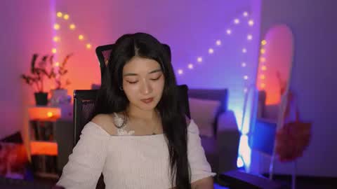 hannarosie online show from June 19, 4:32 pm