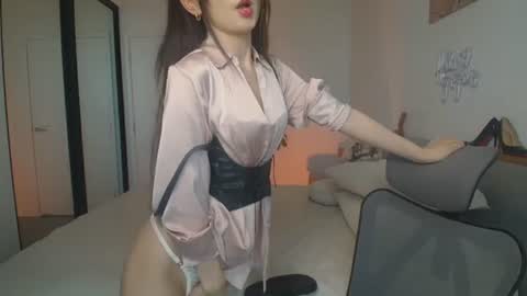 HannaVibe online show from July 28, 3:15 am
