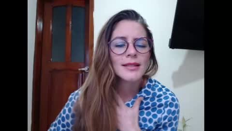 hanny_333 online show from January 31, 12:51 pm