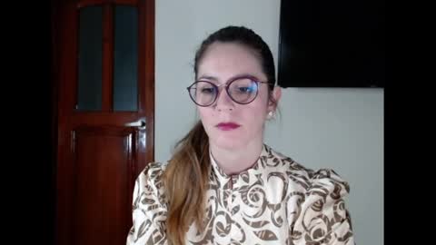hanny_333 online show from January 22, 9:24 am