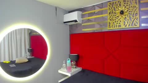 Snapshot of hanny_milf_ chatting on February 5, 11:23 am HANNY online show from February 5, 11:23 am